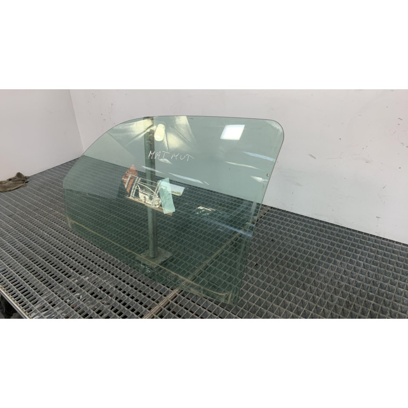 Vitre avant gauche RENAULT CLIO 2 CAMPUS Photo n°3