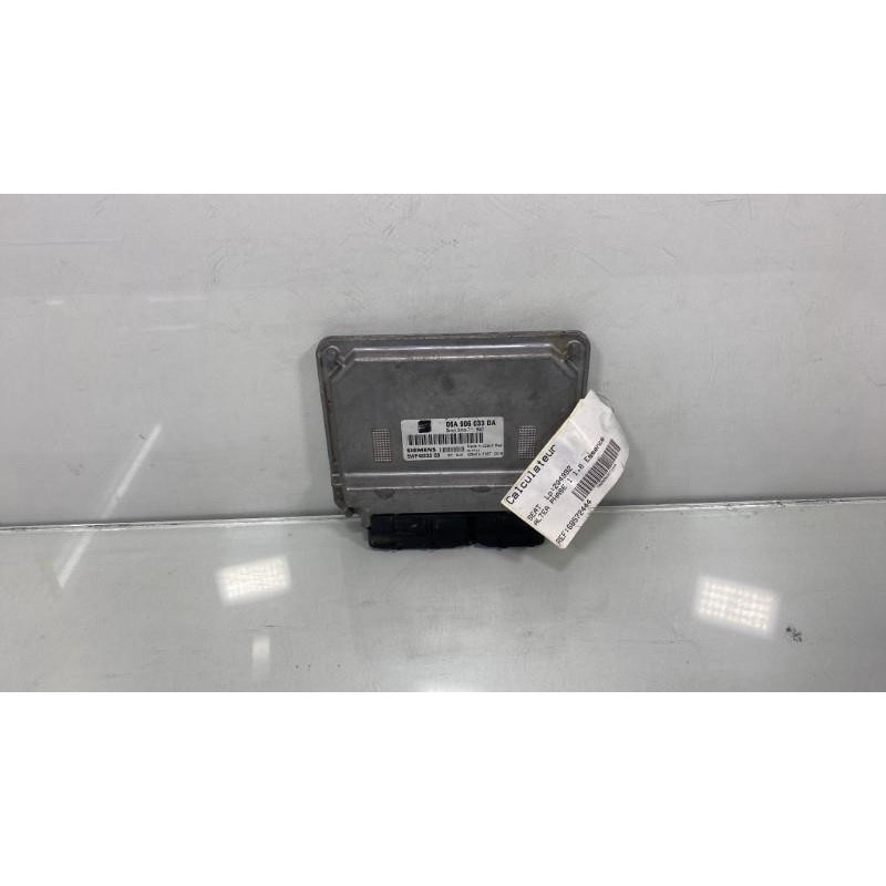 Calculateur moteur SEAT ALTEA Photo n°2