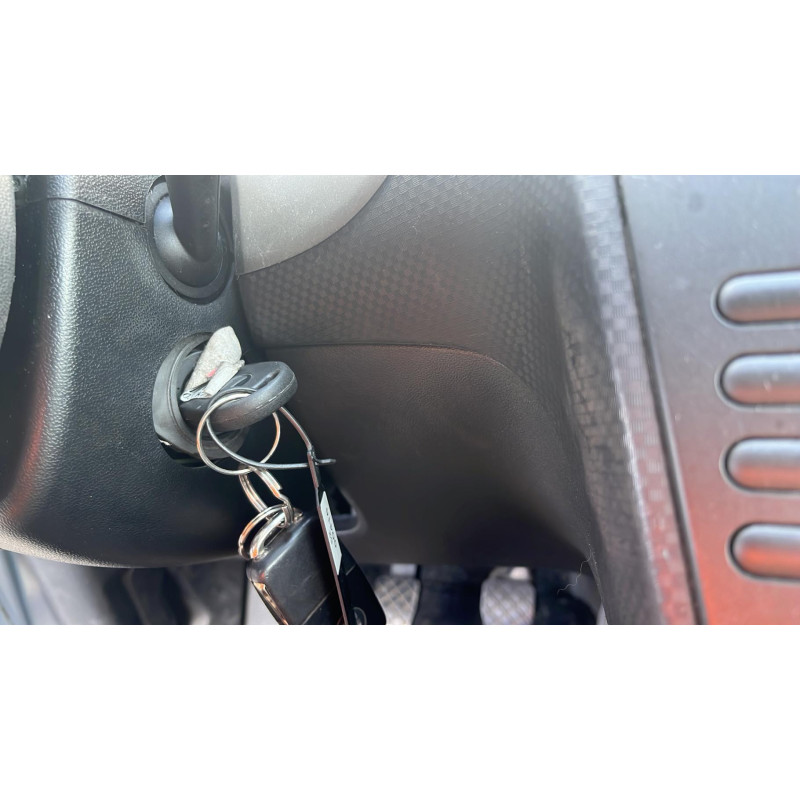 Calculateur moteur SEAT ALTEA Photo n°8