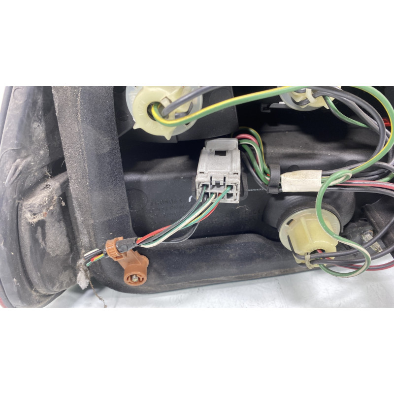 Feu arriere principal droit (feux) HONDA CIVIC 6 Photo n°3
