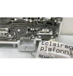 Eclairage de plafonnier RENAULT CAPTUR 1