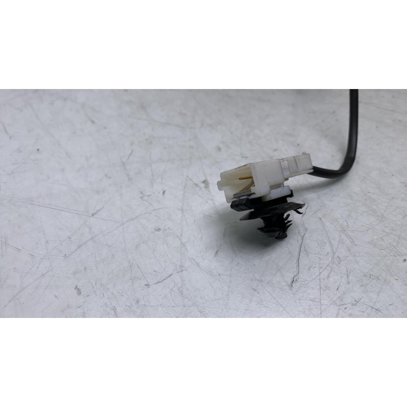 Pretensionneur de ceinture avant gauche RENAULT MODUS Photo n°4