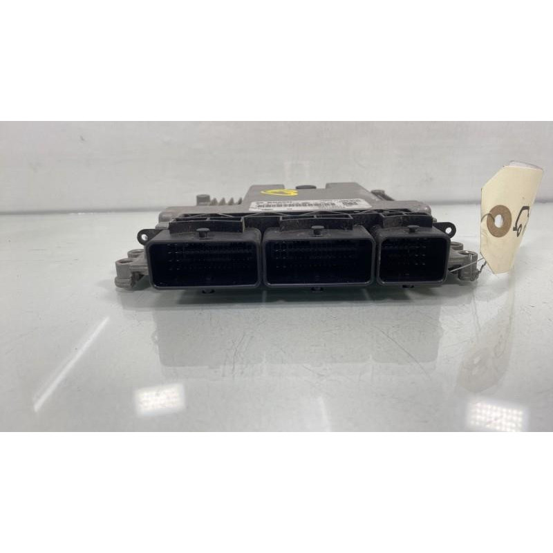 Calculateur moteur RENAULT CLIO 4 Photo n°1