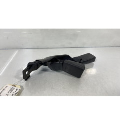 Attache ceinture arriere gauche TOYOTA AVENSIS 2 Photo n°1