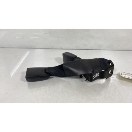 Attache ceinture arriere gauche TOYOTA AVENSIS 2