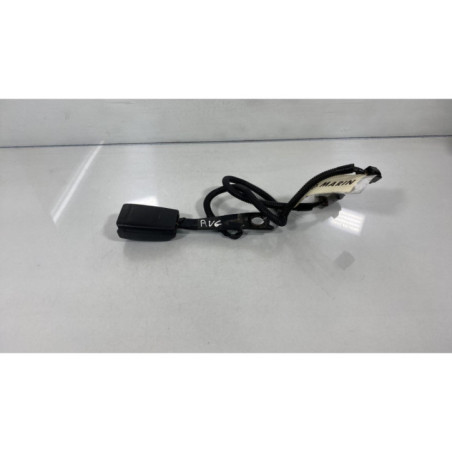Attache ceinture avant gauche TOYOTA AVENSIS 2 Photo n°1