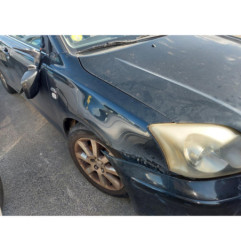 Feu arriere stop central TOYOTA AVENSIS 2