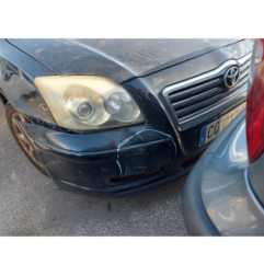 Feu arriere stop central TOYOTA AVENSIS 2