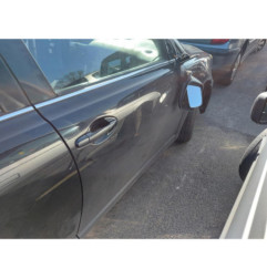 Feu arriere stop central TOYOTA AVENSIS 2
