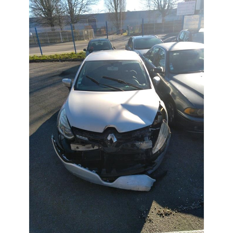 Volant RENAULT CLIO 4 Photo n°15