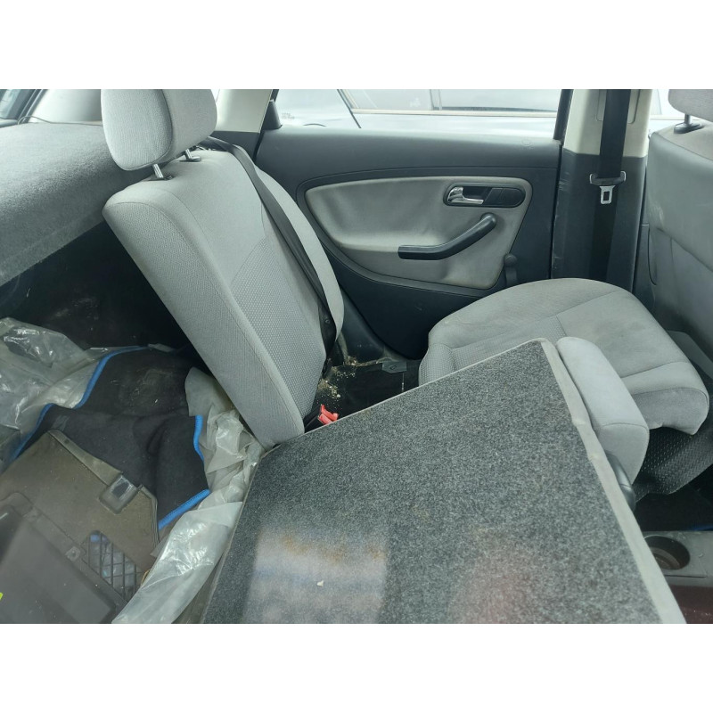 Bouton de coffre SEAT IBIZA 3 Photo n°11