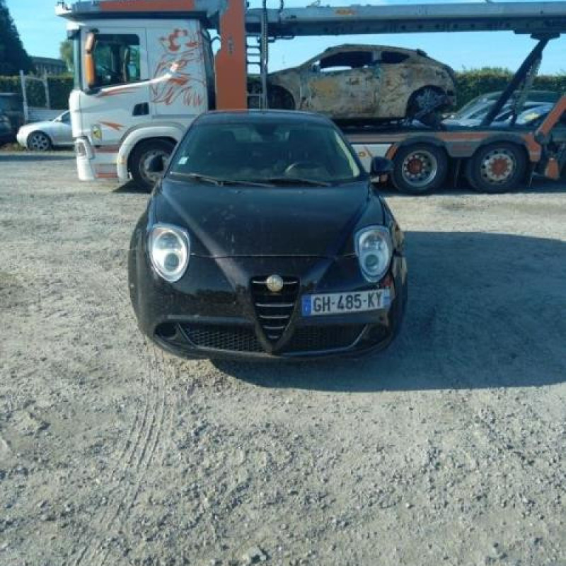 Attache ceinture arriere centrale ALFA ROMEO MITO Photo n°4