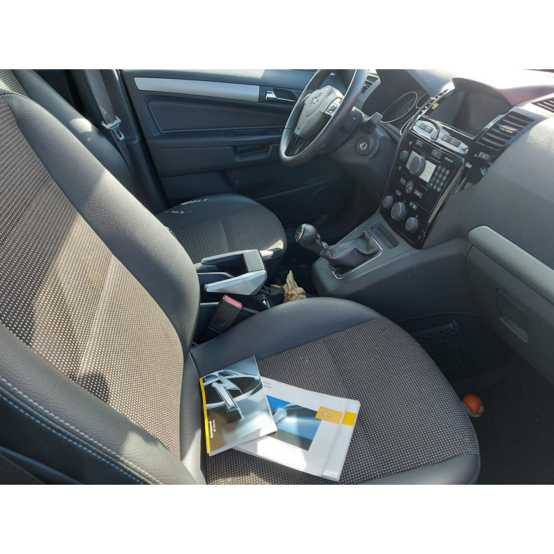 Serrure avant gauche OPEL ZAFIRA B Photo n°17