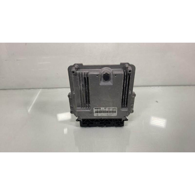 Calculateur moteur RENAULT CAPTUR 1 Photo n°1