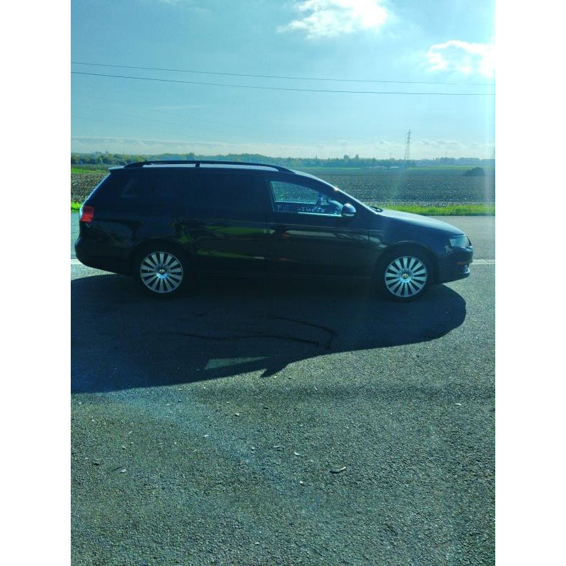 Calculateur moteur VOLKSWAGEN PASSAT 5 Photo n°10