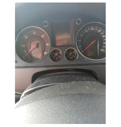 Calculateur moteur VOLKSWAGEN PASSAT 5