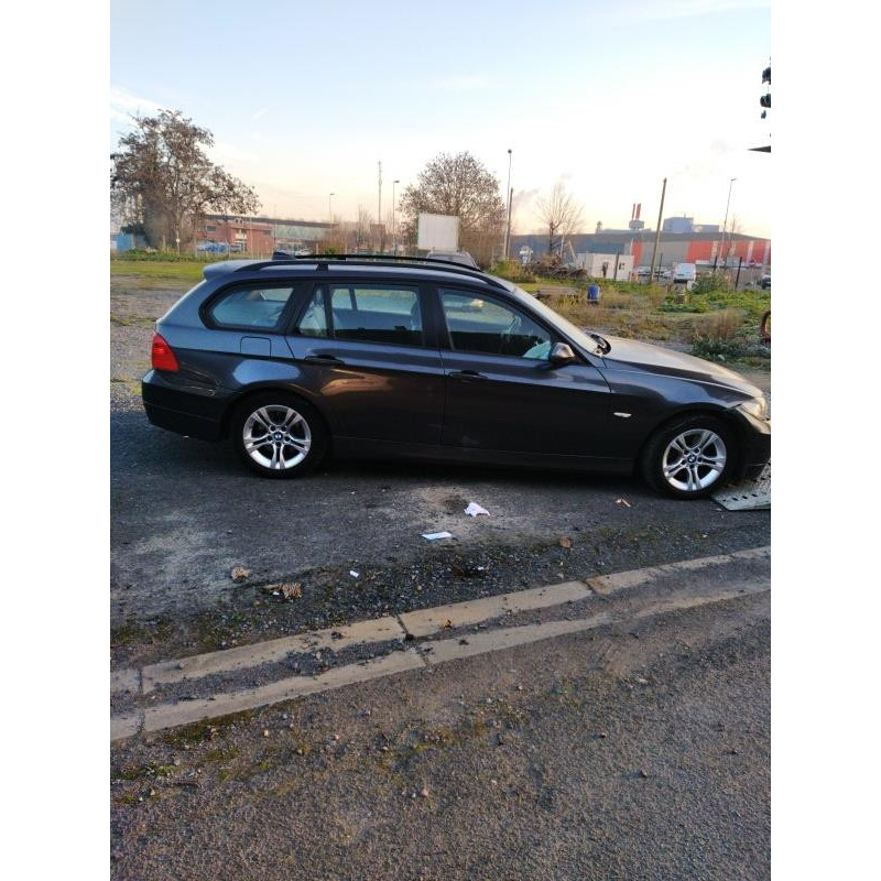 Calculateur moteur BMW SERIE 3 E91 Photo n°4