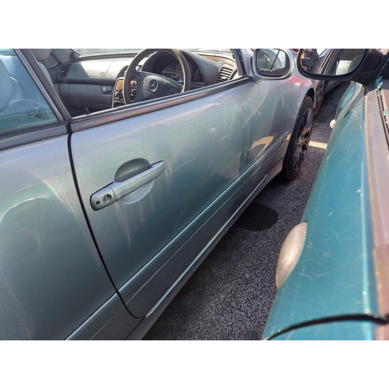 Porte avant gauche MERCEDES CLASSE CLK 208 Photo n°17