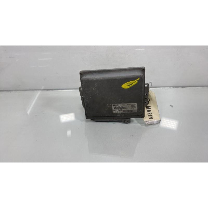 Calculateur moteur CITROEN SAXO Photo n°1