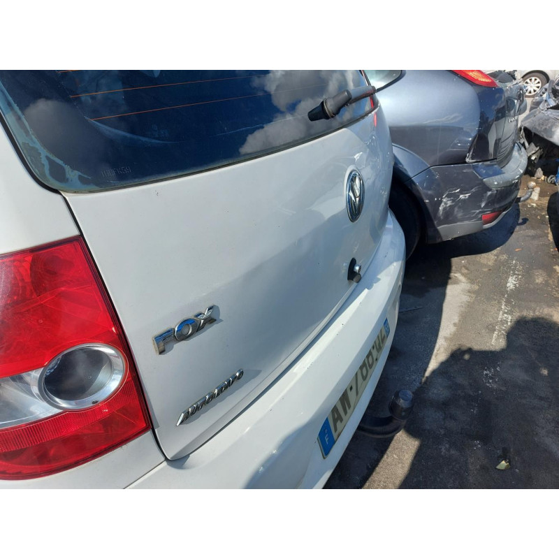 Serrure avant droit VOLKSWAGEN FOX Photo n°5