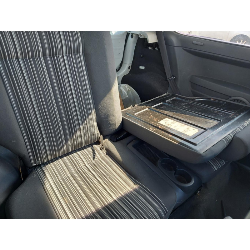 Serrure avant droit VOLKSWAGEN FOX Photo n°7