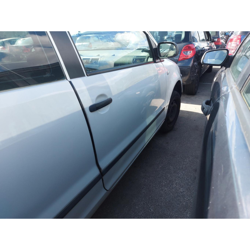 Serrure avant droit VOLKSWAGEN FOX Photo n°11