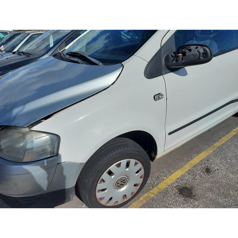 Serrure avant droit VOLKSWAGEN FOX Photo n°16