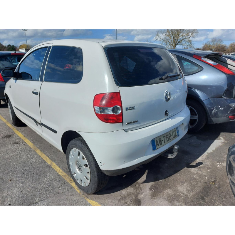 Serrure avant droit VOLKSWAGEN FOX Photo n°17