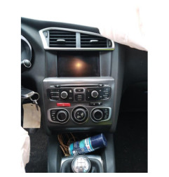 Pare boue arriere gauche CITROEN C4 2