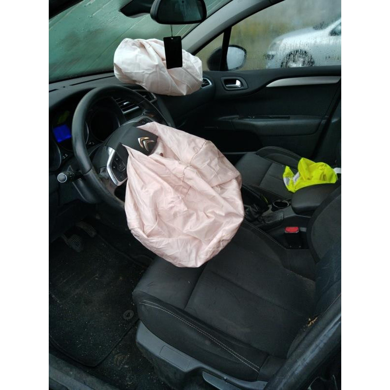 Pare boue arriere gauche CITROEN C4 2 Photo n°10