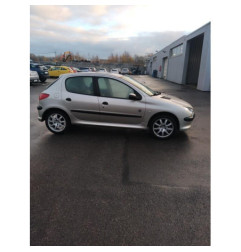 Calculateur moteur PEUGEOT 206