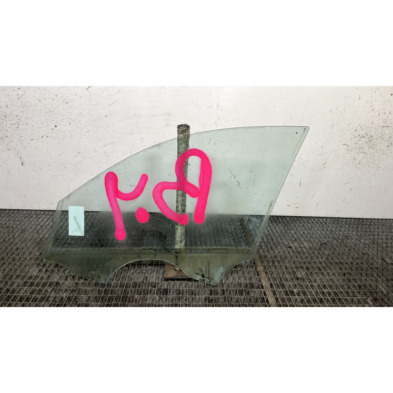 Vitre avant droit BMW SERIE 3 E91 Photo n°4