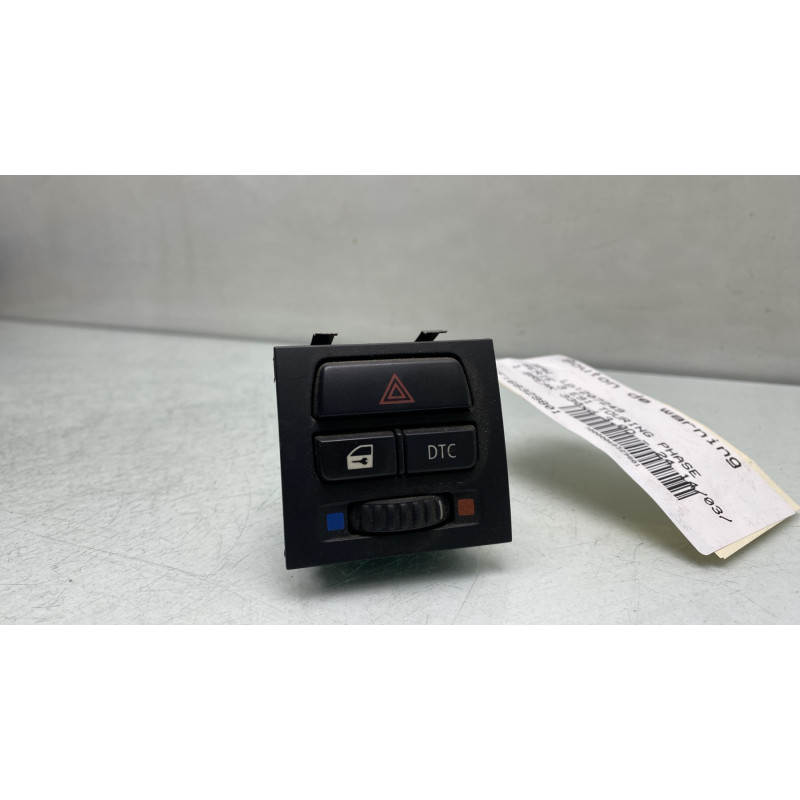 Bouton de warning BMW SERIE 3 E91 Photo n°1