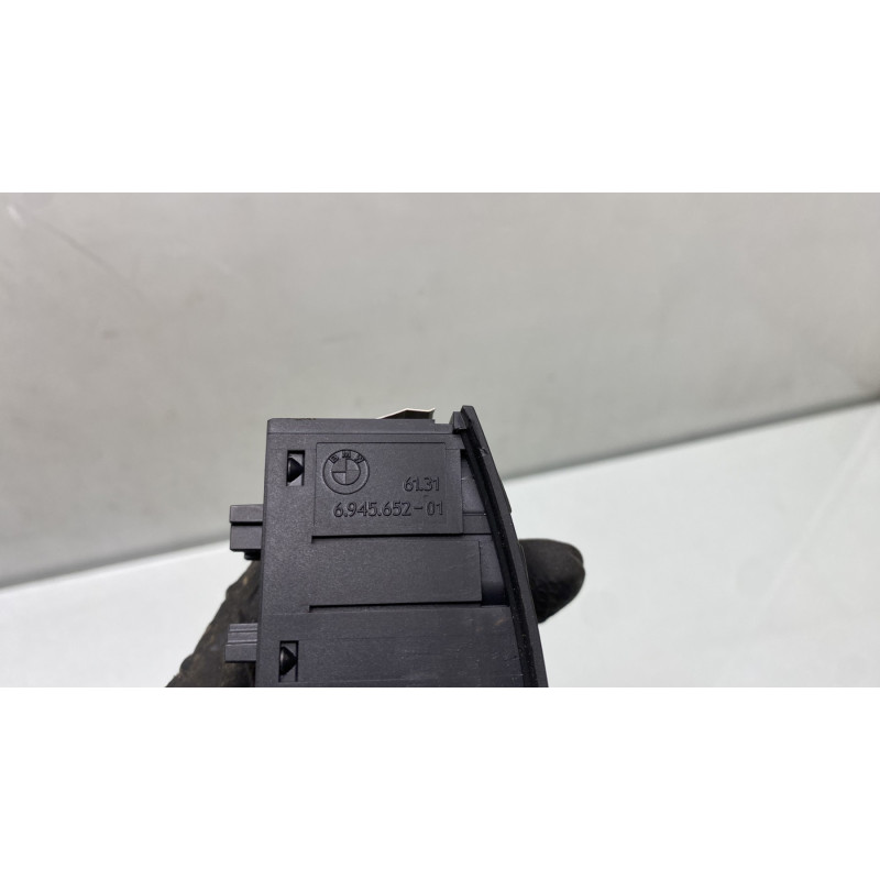 Bouton de warning BMW SERIE 3 E91 Photo n°4