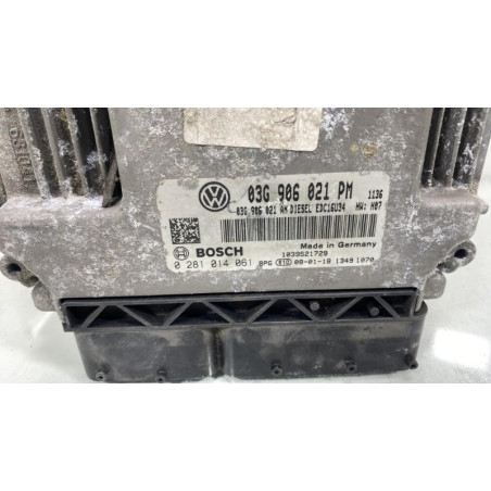 Calculateur moteur VOLKSWAGEN GOLF 5 Photo n°1