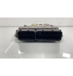 Calculateur moteur VOLKSWAGEN GOLF 5