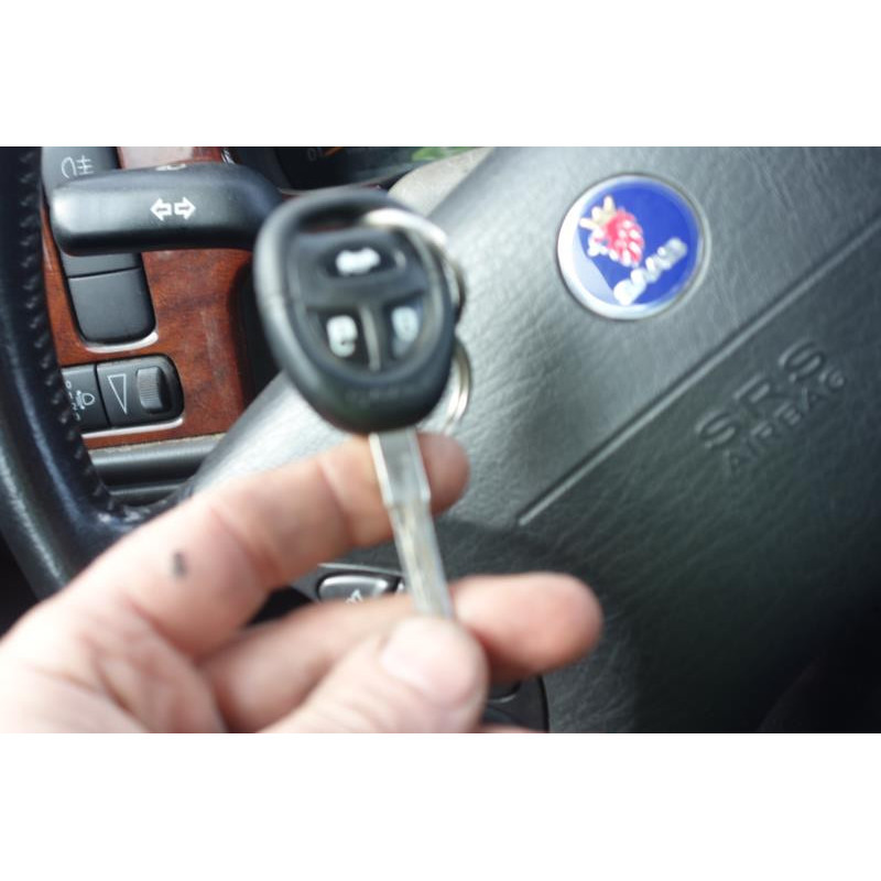 Malle/Hayon arriere SAAB 9.3 1 Photo n°14