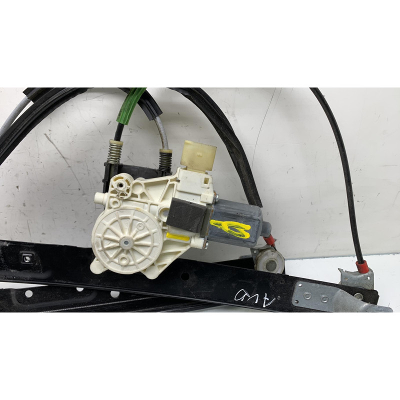 Leve vitre electrique avant droit FORD MONDEO 3 Photo n°1