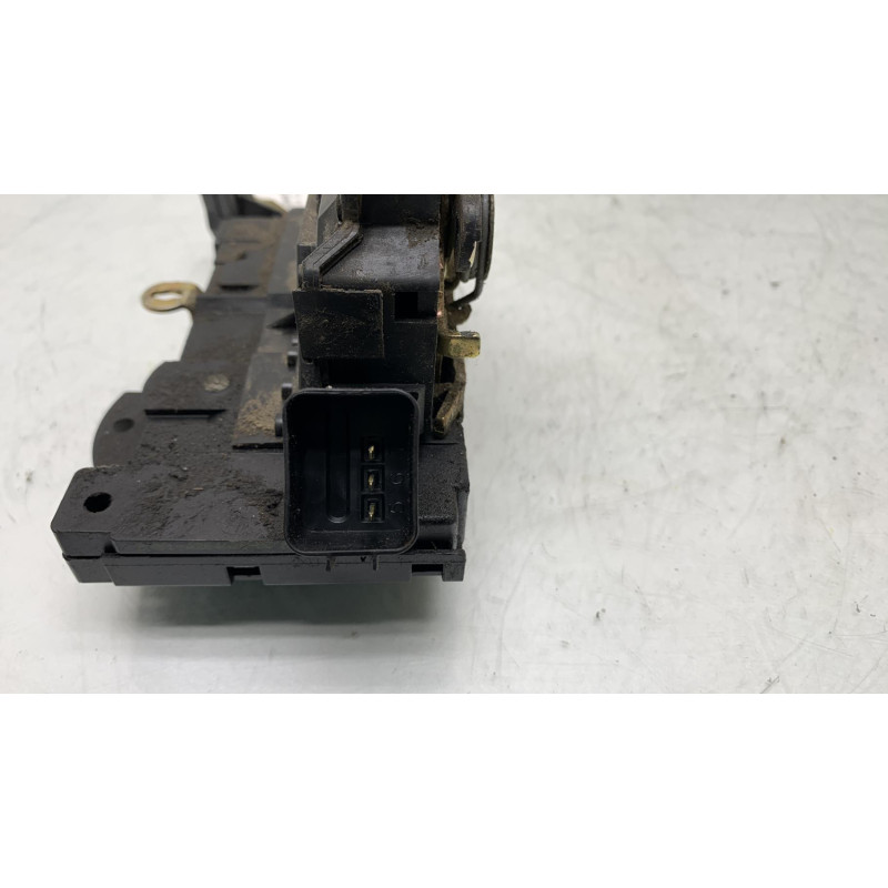 Serrure arriere droit FORD FOCUS 1 Photo n°3