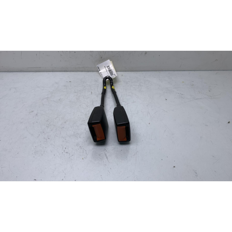 Attache ceinture avant gauche FORD FIESTA 3 Photo n°1