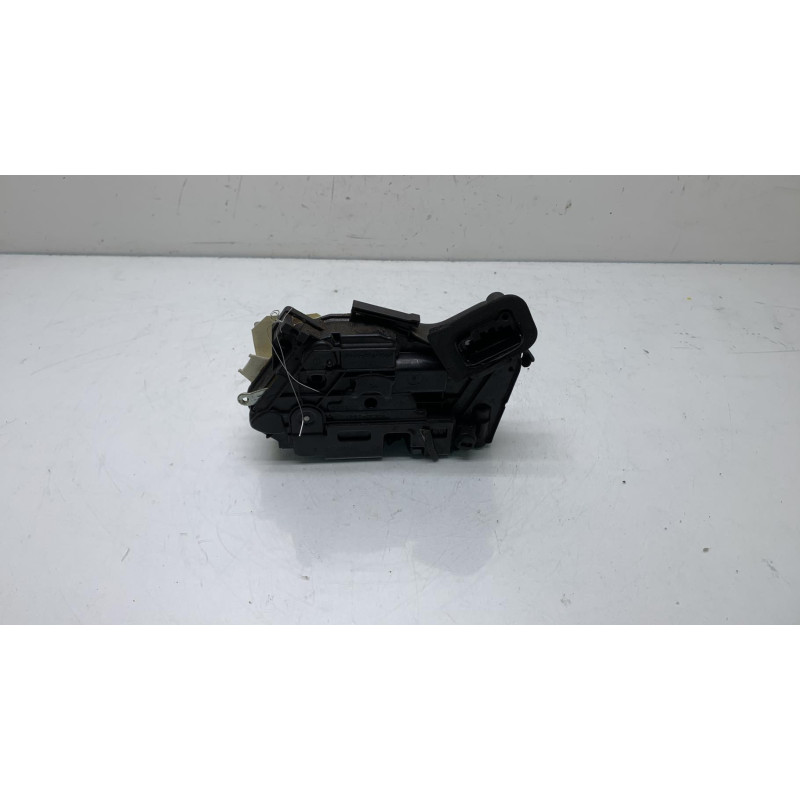 Serrure arriere droit VOLKSWAGEN POLO 5 Photo n°3