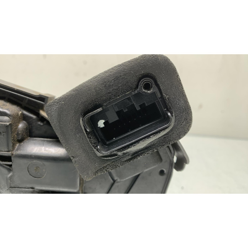 Serrure arriere droit VOLKSWAGEN POLO 5 Photo n°4