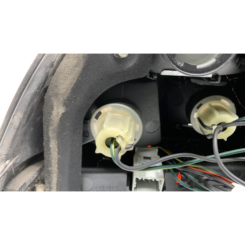 Feu arriere principal droit (feux) HONDA CIVIC 6 Photo n°5