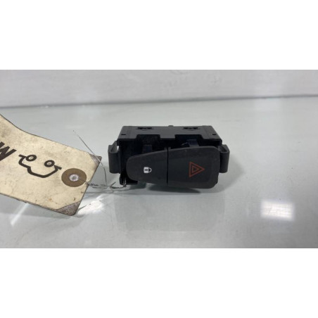 Bouton de warning DACIA SANDERO 2 Photo n°1