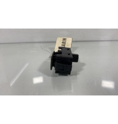 Bouton de warning DACIA SANDERO 2