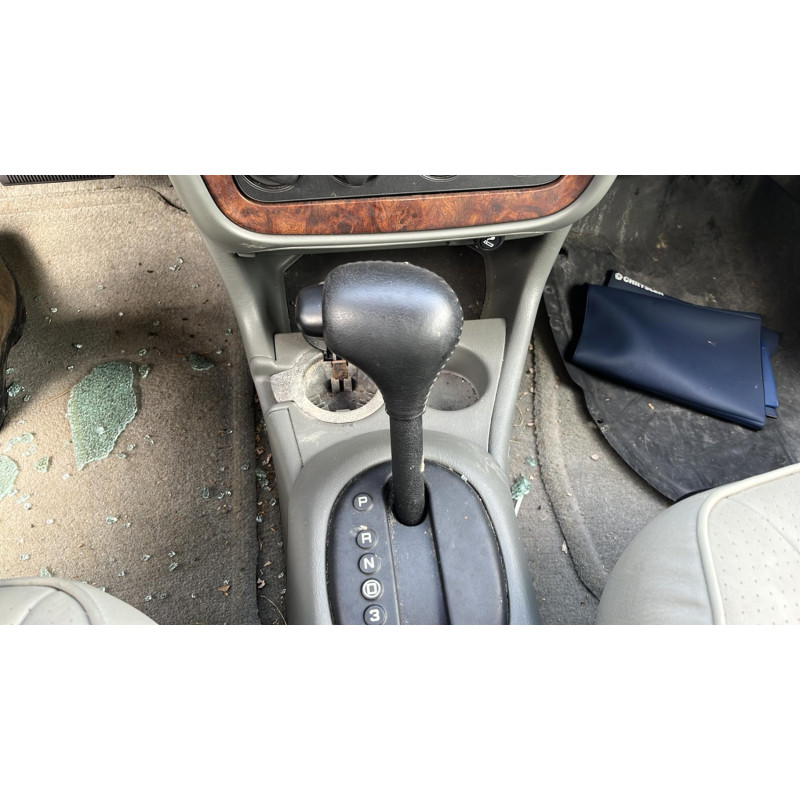Pare choc avant CHRYSLER STRATUS Photo n°18