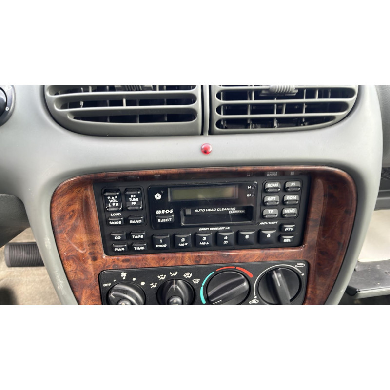 Pare choc avant CHRYSLER STRATUS Photo n°19