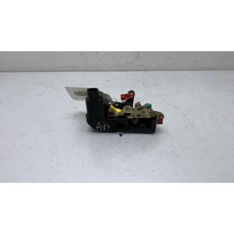 Serrure avant droit CHRYSLER STRATUS Photo n°3
