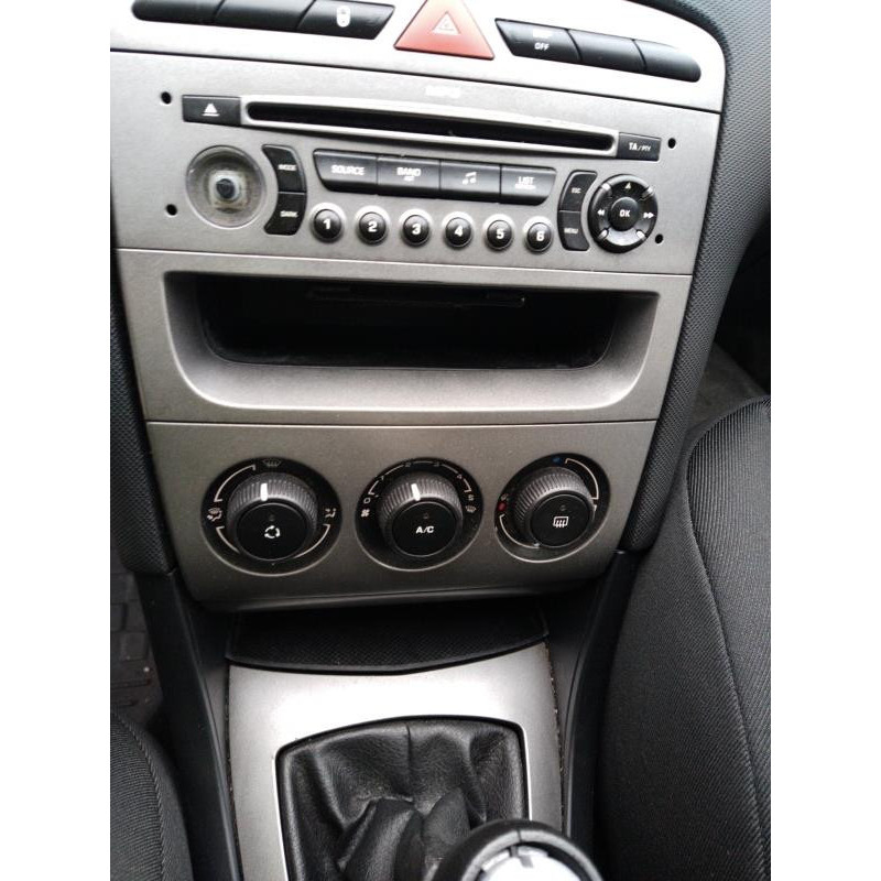 Attache ceinture avant gauche PEUGEOT 308 1 Photo n°11