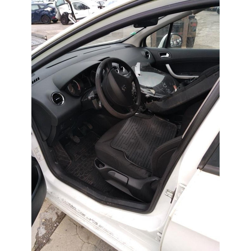 Attache ceinture avant gauche PEUGEOT 308 1 Photo n°13
